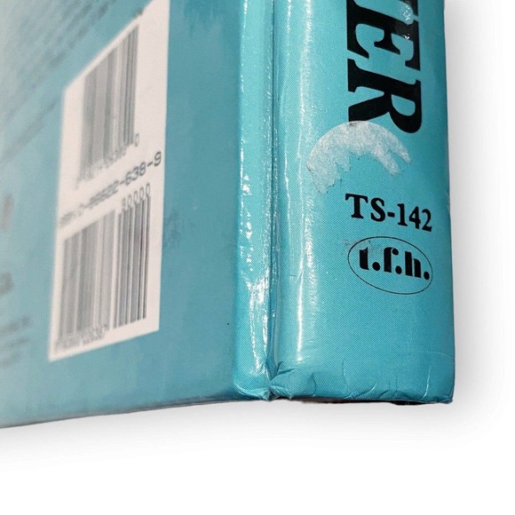 The Truth About the American Pit Bull Terrier, Richard Stratton (1991 Hardcover) - Picture 3 of 6